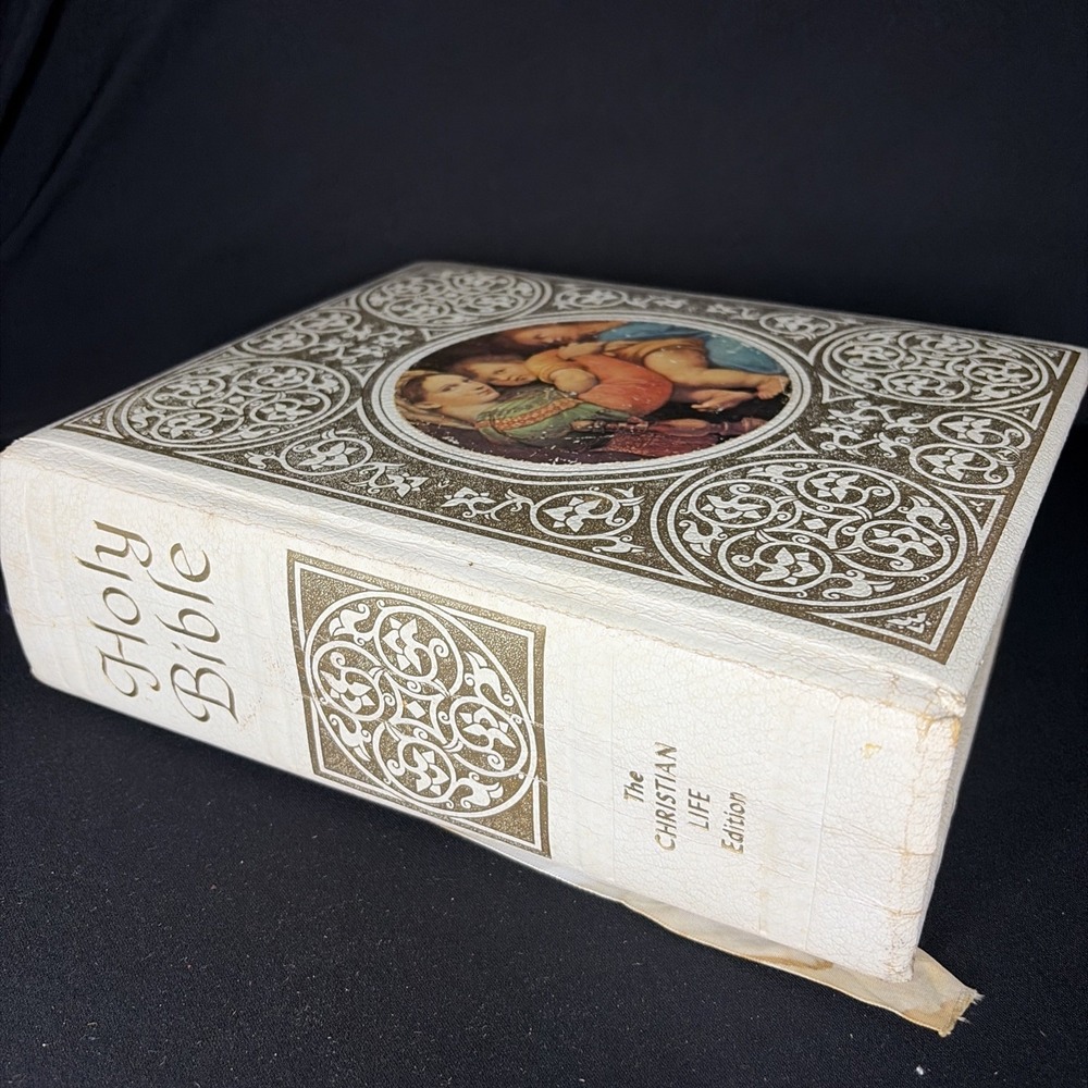 The Christian Life Edition: The Holy Bible  Scripture Book 1969, Vintage